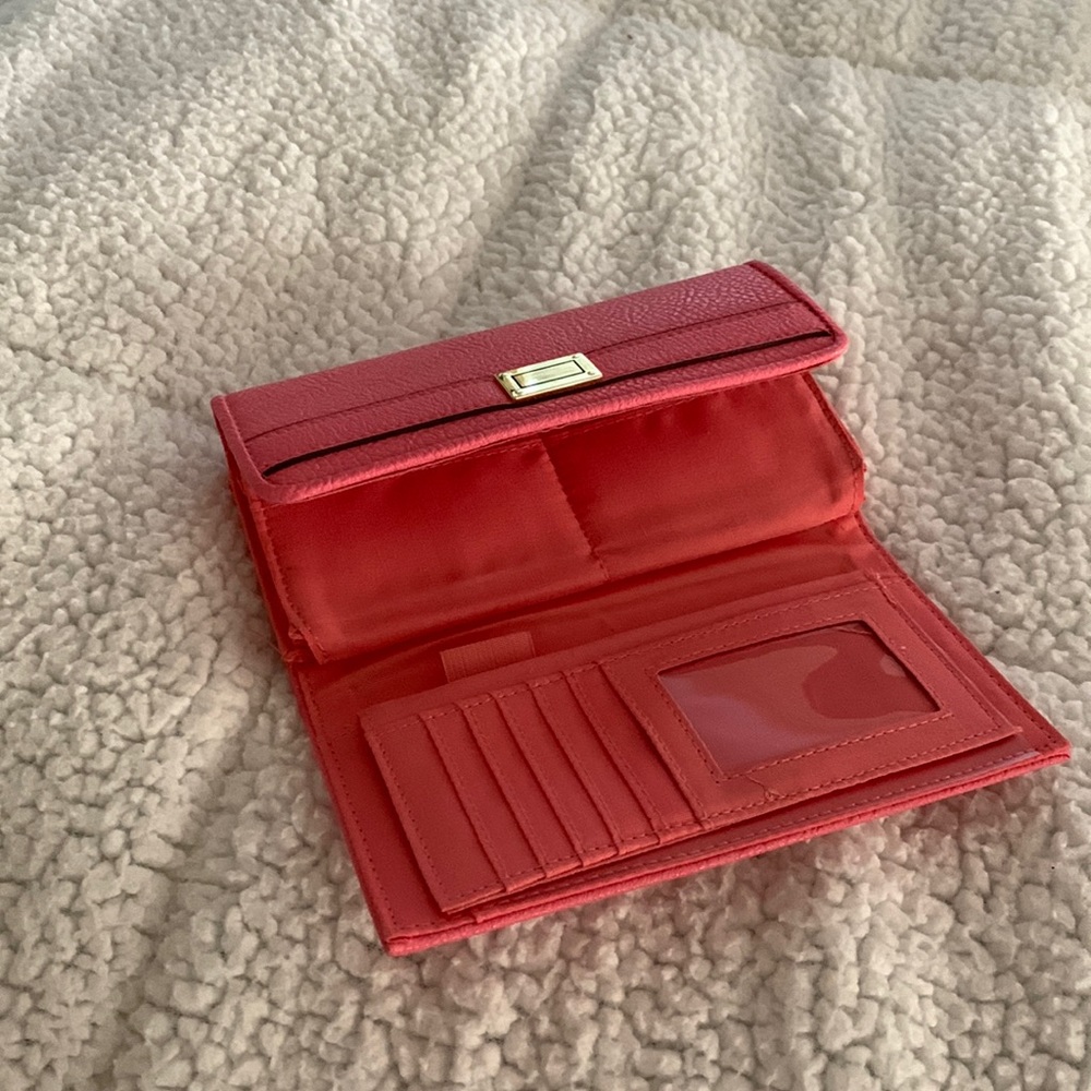 New without tag coral colored billfold